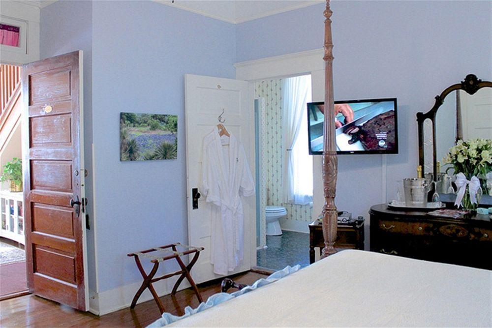 Evas Escape At The Gardenia Inn San Antonio Bagian luar foto