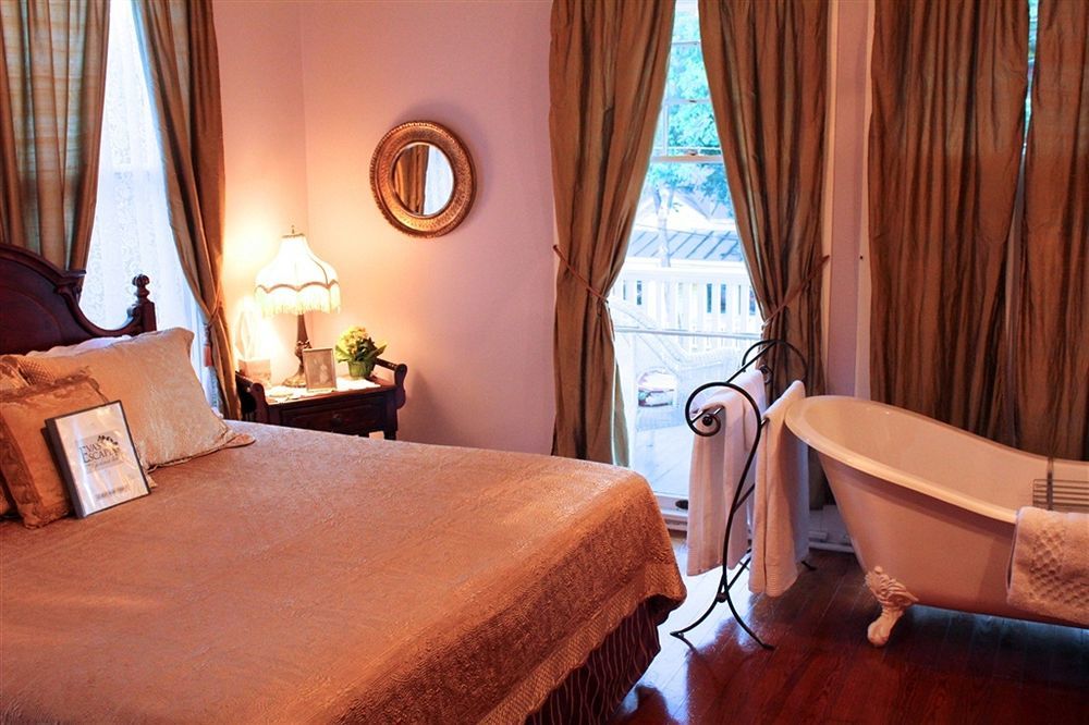Evas Escape At The Gardenia Inn San Antonio Bagian luar foto